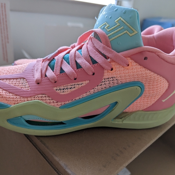 JT 1 Jayson TatumUS 9.5 New Pink - Picture 3 of 12